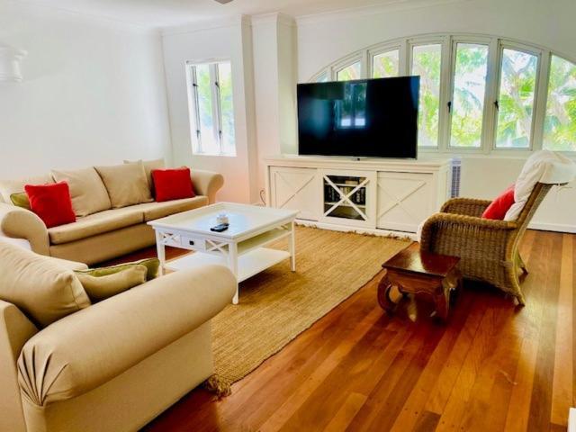 Beachview Apartments At Villa Paradiso Palm Cove Ngoại thất bức ảnh