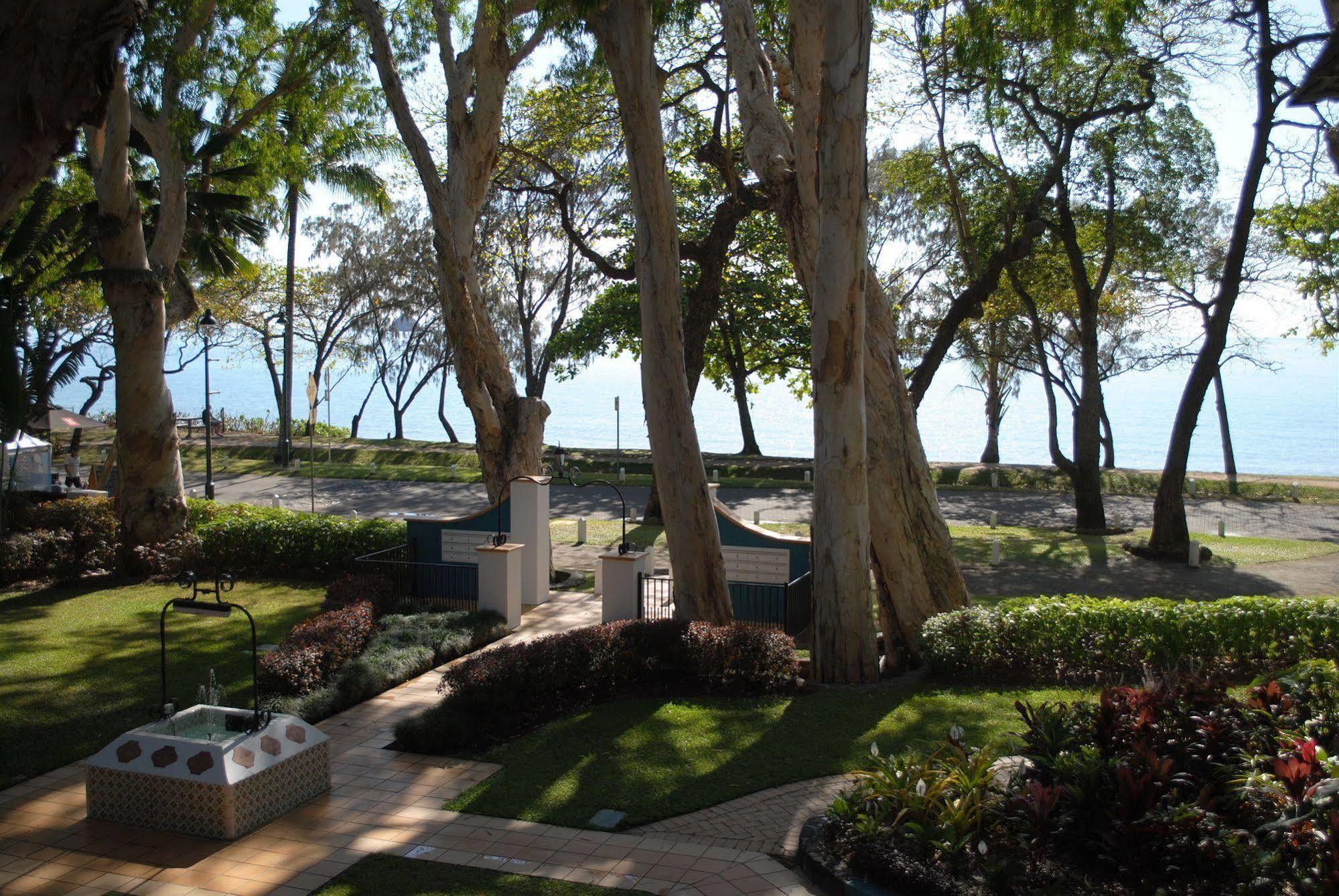 Beachview Apartments At Villa Paradiso Palm Cove Ngoại thất bức ảnh